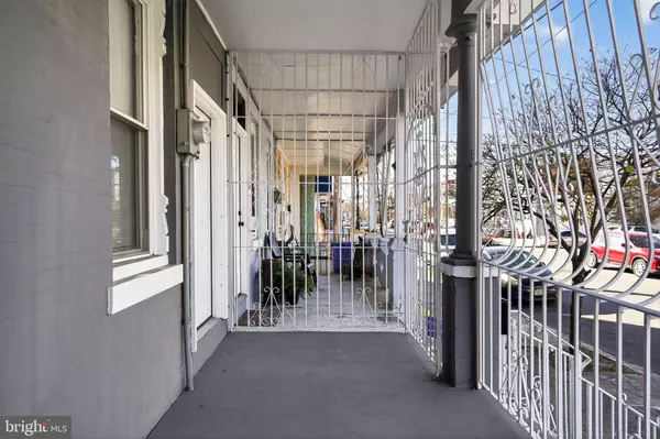 Camden, NJ 08102,906 N 4TH ST