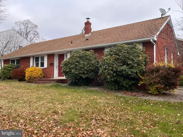 2 MAIN AVE, Wilmington, DE 19804