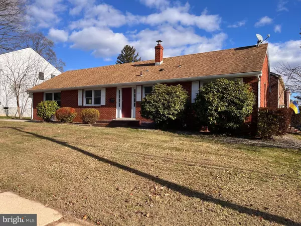 2 MAIN AVE, Wilmington, DE 19804