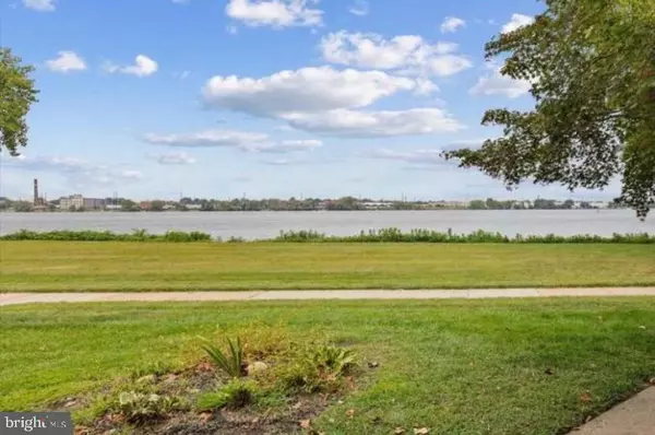 Palmyra, NJ 08065,3003 HARBOUR DR