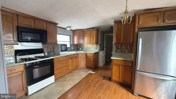 35 ROCKYWOOD LANE, Essex, MD 21221