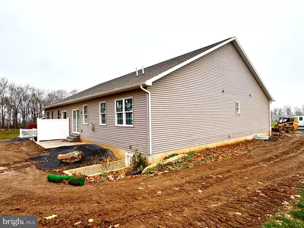 Bellefonte, PA 16823,113 BILBERRY CIR