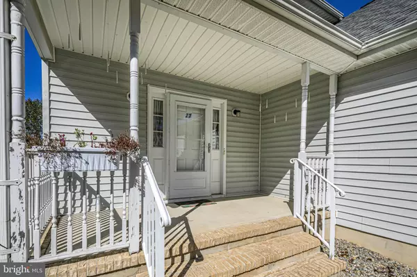 Lawrence Township, NJ 08648,27 RICHARDS RD