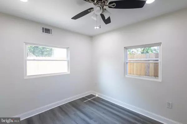 Camden, NJ 08103,746 PINE ST