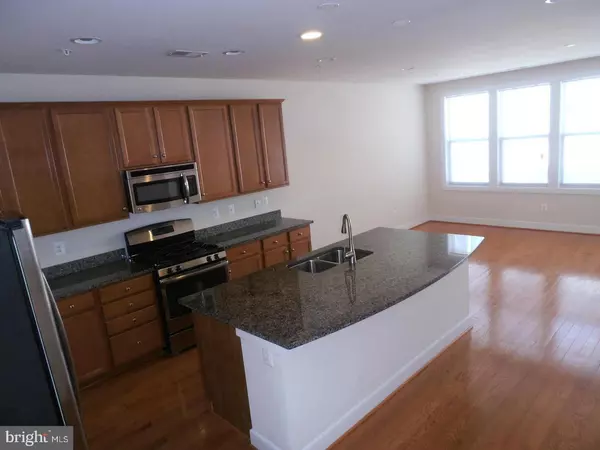 Gaithersburg, MD 20878,516 HENDRIX AVE