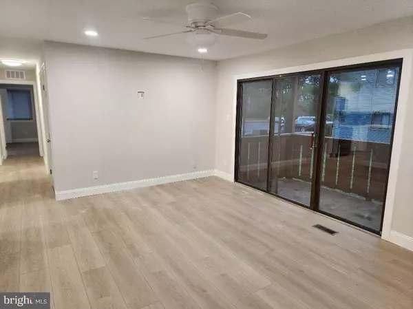 Marlton, NJ 08053,307 WOODHOLLOW DR