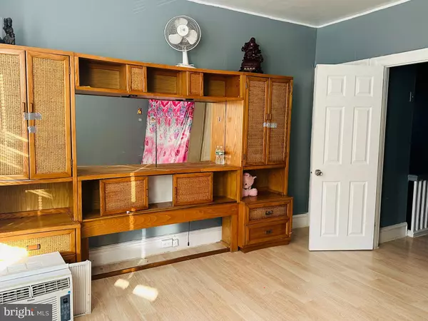 Philadelphia, PA 19120,5227 N 3RD ST