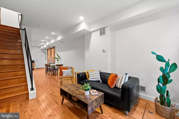 Baltimore, MD 21211,318 W 28TH ST