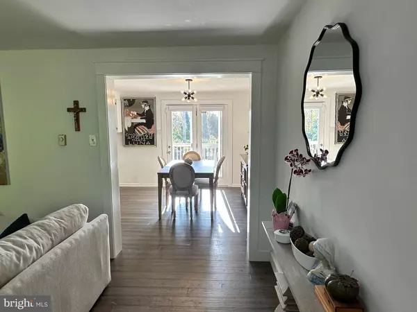 Falls Church, VA 22043,7601 RUDYARD ST