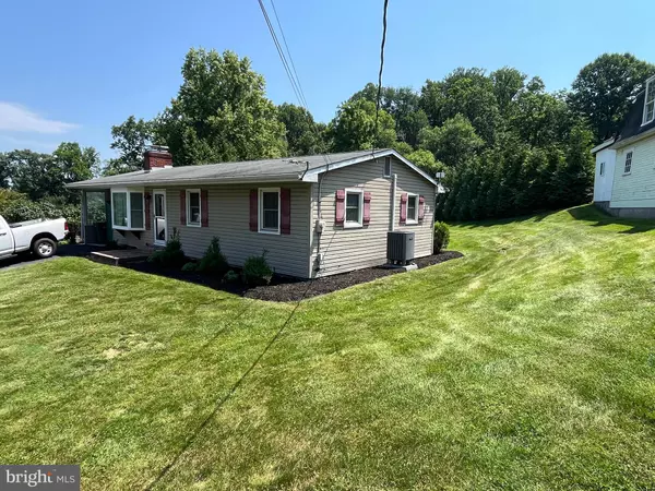 Hummelstown, PA 17036,1015 WALTONVILLE RD