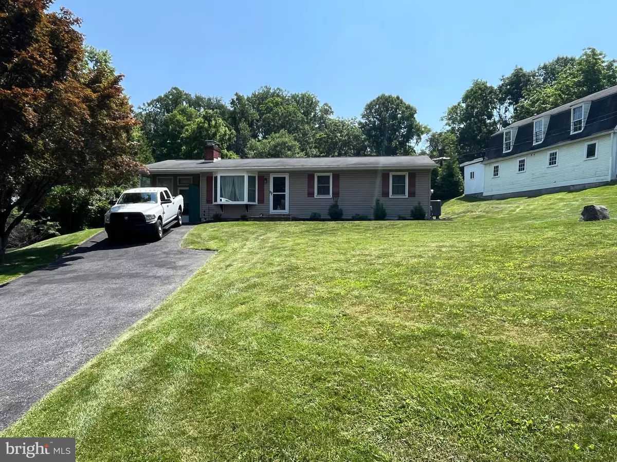 Hummelstown, PA 17036,1015 WALTONVILLE RD