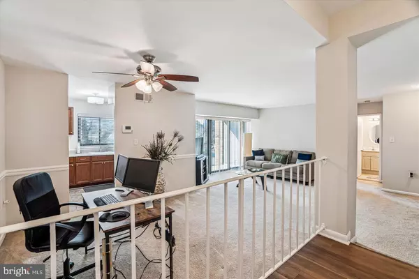 Laurel, MD 20707,15603 DORSET RD #17