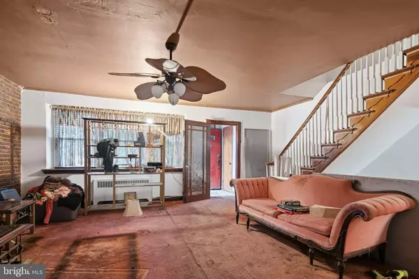 Philadelphia, PA 19131,2133 PARKWYN RD