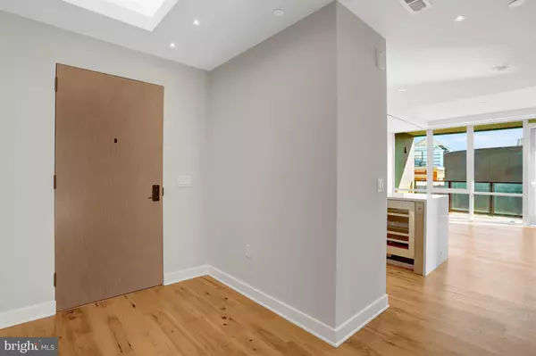 Arlington, VA 22209,1781 N PIERCE ST #1404