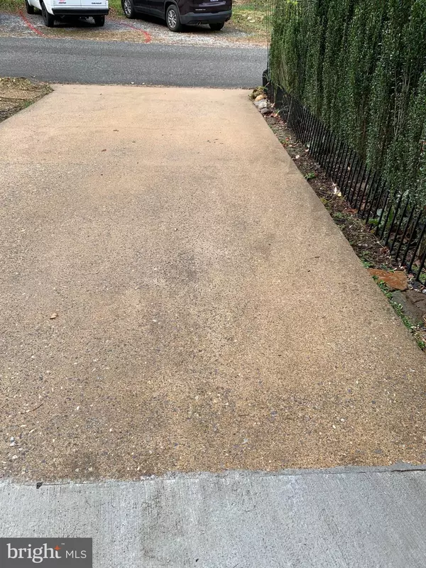 Harpers Ferry, WV 25425,103 MUDFORT DR