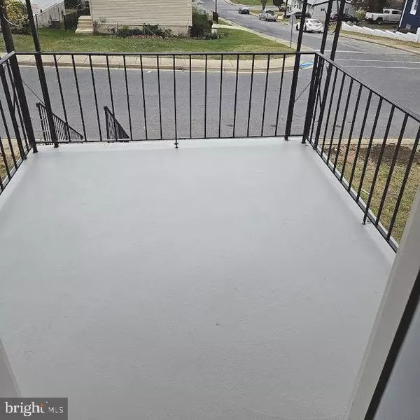 Capitol Heights, MD 20743,707 61ST AVE