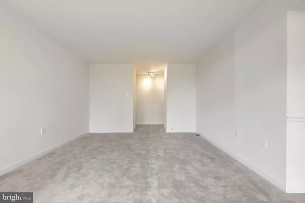 Montgomery Village, MD 20886,18715 WALKERS CHOICE RD #18715