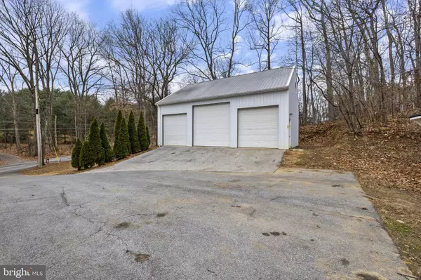 Glenville, PA 17329,7802 BLUE HILL RD