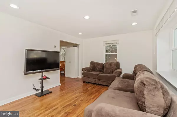 Baltimore, MD 21208,704 CLOUDYFOLD DR