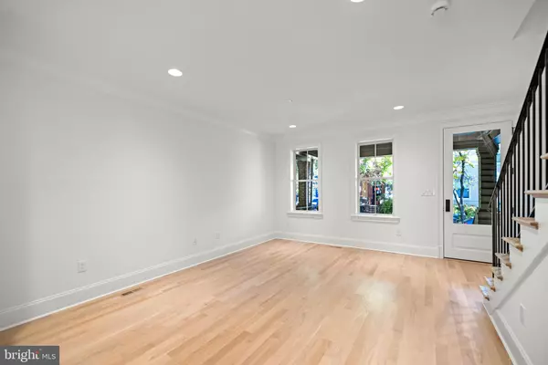 Washington, DC 20010,25 T ST NW