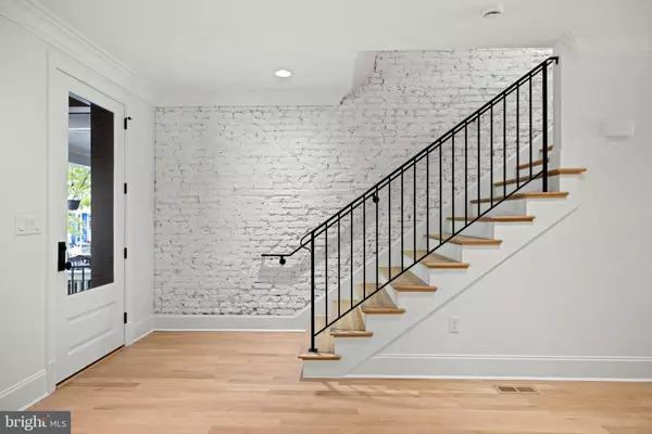 Washington, DC 20010,25 T ST NW