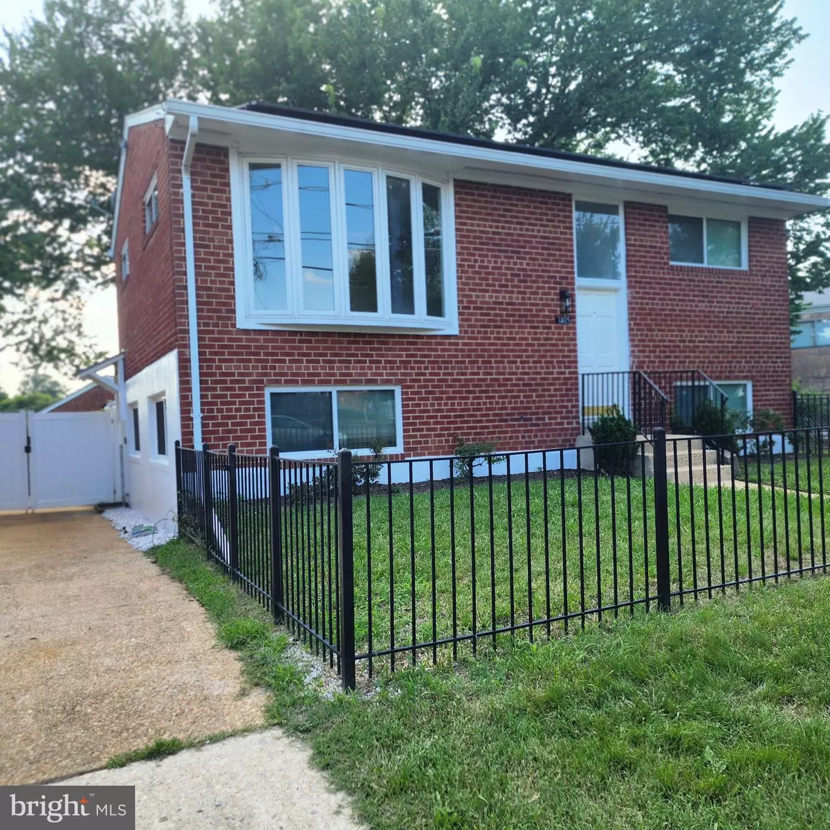 Washington, DC 20020,1405 42ND ST SE