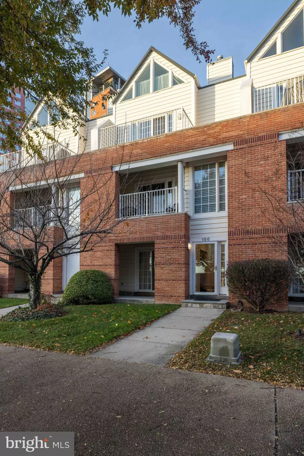 Wilmington, DE 19801,156 CHRISTINA LANDING DR