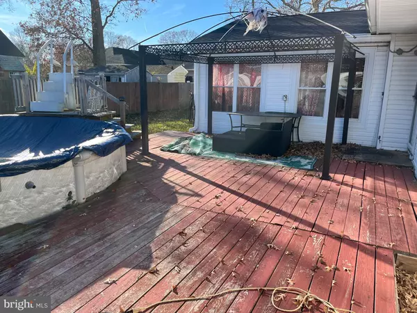 Lanoka Harbor, NJ 08734,309 LAWRENCE DR