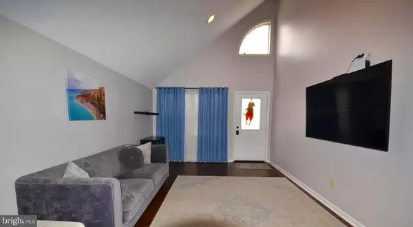 Montgomeryville, PA 18936,304 VICTORIA DR