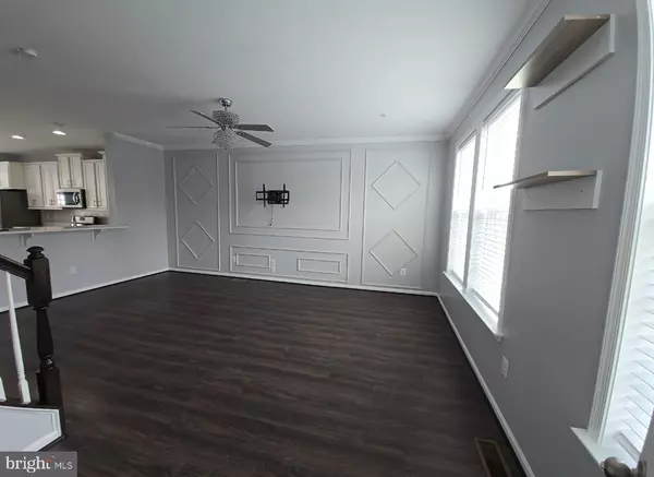 Frederick, MD 21701,211 SPRING BANK AVE