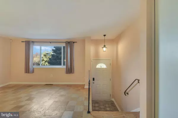 Baltimore, MD 21227,1029 REGINA DR