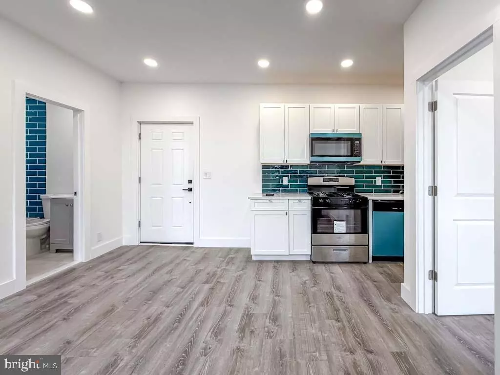 Collingswood, NJ 08108,30 HADDON AVE #17