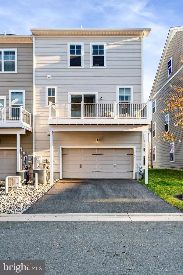 Dumfries, VA 22026,17706 LONGSPUR COVE LN