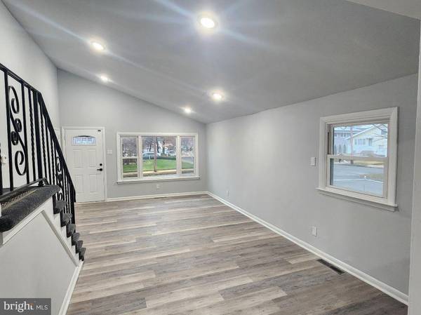 Pennsauken, NJ 08109,5468 DREXEL AVE