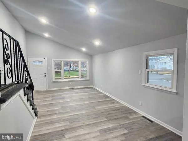 Pennsauken, NJ 08109,5468 DREXEL AVE