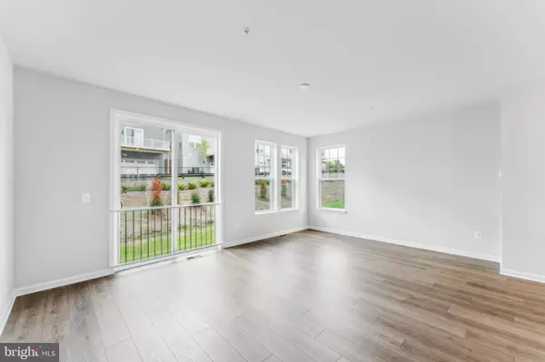 Damascus, MD 20872,26478 SIR JAMIE TER