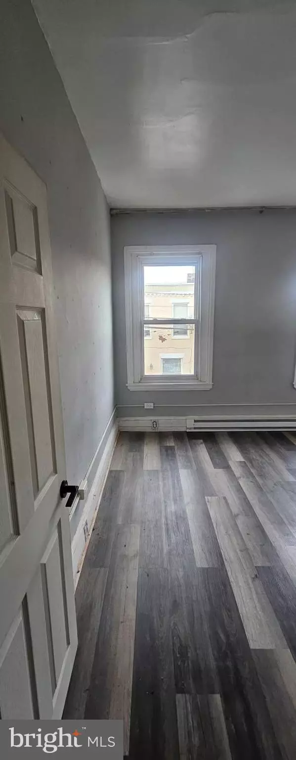 Philadelphia, PA 19140,1902 BRUNNER ST