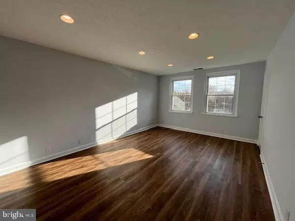 Arlington, VA 22206,4439 36TH ST S #B2