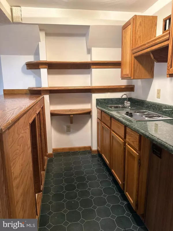 Stafford, VA 22554,8 WESTCHESTER CT #BASEMENT