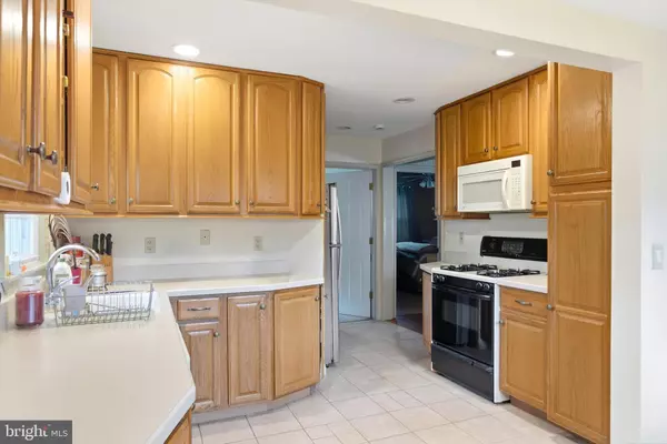 Point Pleasant Boro, NJ 08742,611 BOULTON AVE