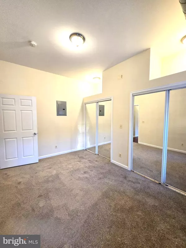 Baltimore, MD 21231,401 S EDEN ST