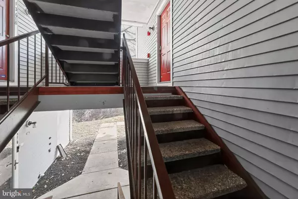 Upper Marlboro, MD 20772,13616 LORD STERLING PL #11-8