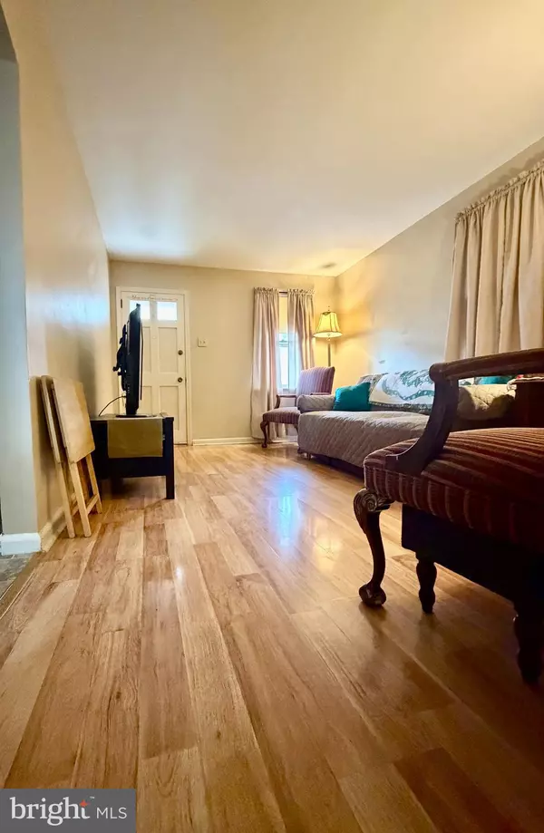 Reading, PA 19609,719 W WYOMISSING BLVD