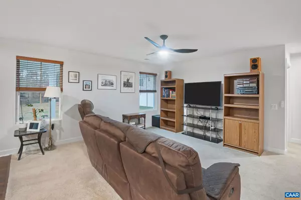 Palmyra, VA 22963,153 PARK DR