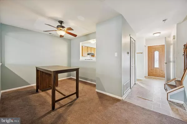 Berlin, NJ 08009,93 GRANT LN