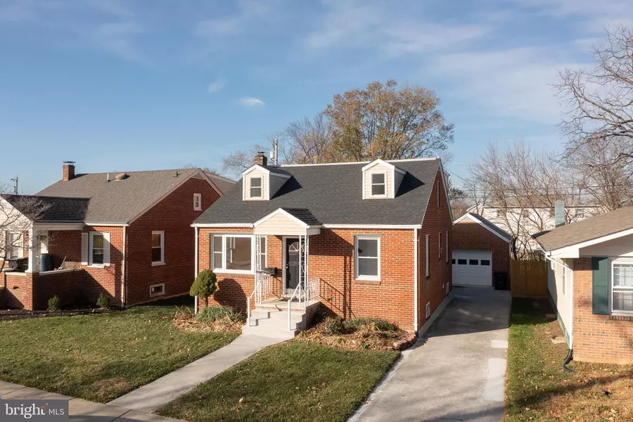 7 N PURCELL AVE, Winchester, VA 22601