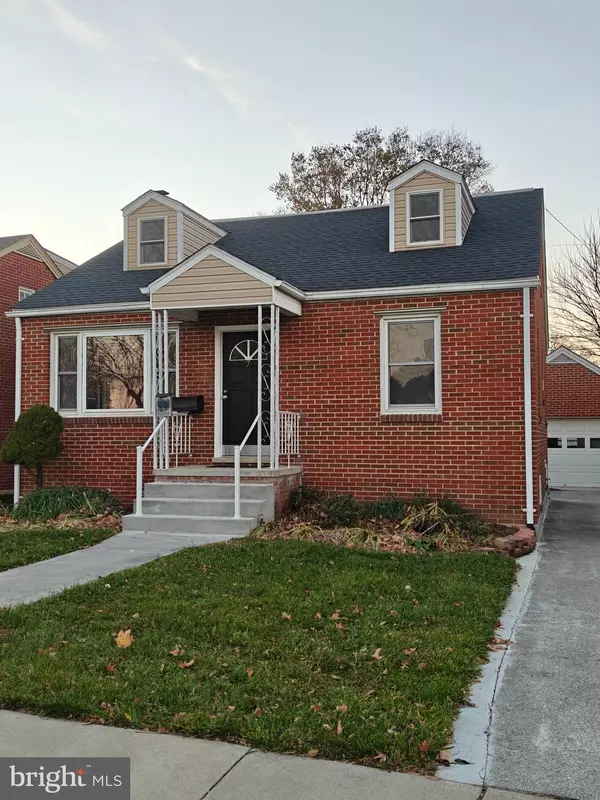 7 N PURCELL AVE, Winchester, VA 22601