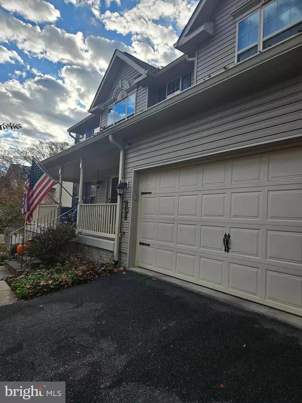 6692 GLEN LN, New Market, MD 21774