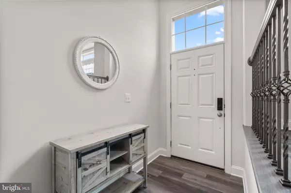 Woodbridge, VA 22193,15376 BALLERINA LOOP