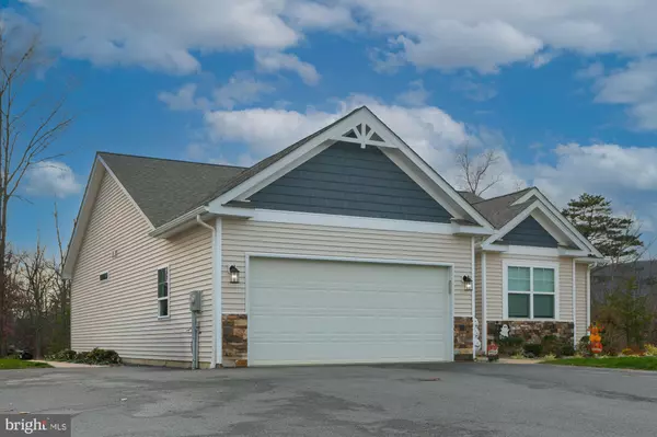 Hedgesville, WV 25427,62 ESCAPE CT